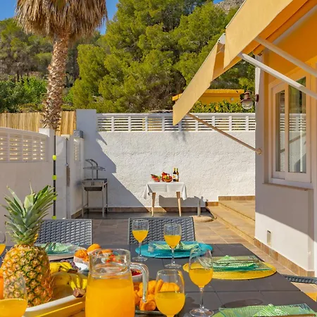 Villa Manolet - Plusholidays