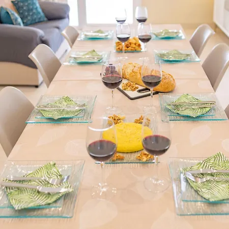 Manolet - Plusholidays Vila