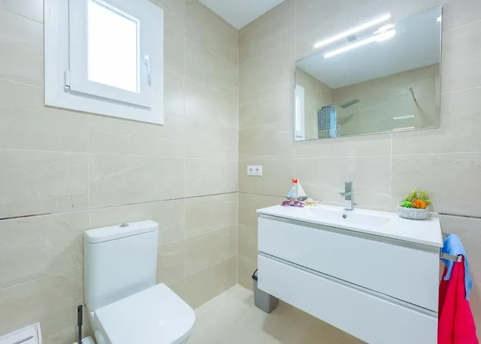 Vila Manolet - Plusholidays *